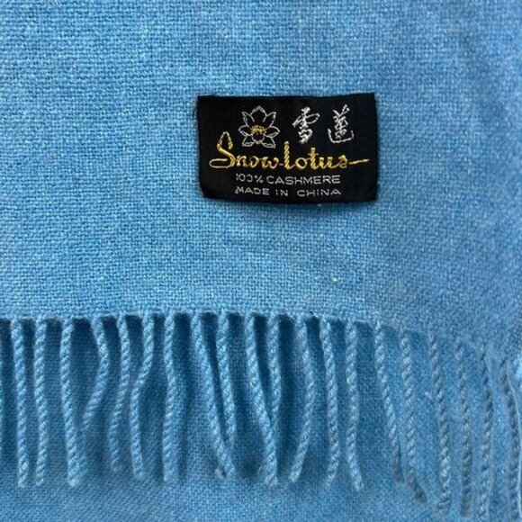 VTG Cashmere Snow Lotus Fringe Scarf - Picture 2 of 4
